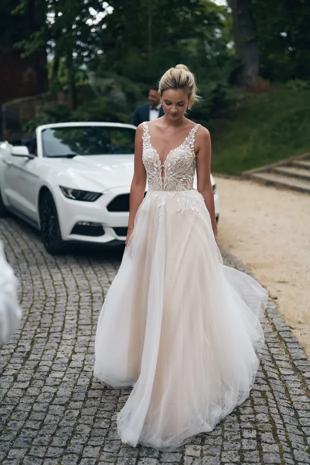 Annais Bridal